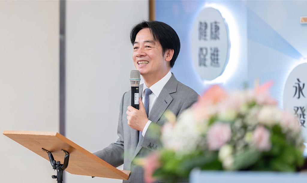 明年健保總額破兆再創高 賴清德:醫療機構應為醫事人員加薪
