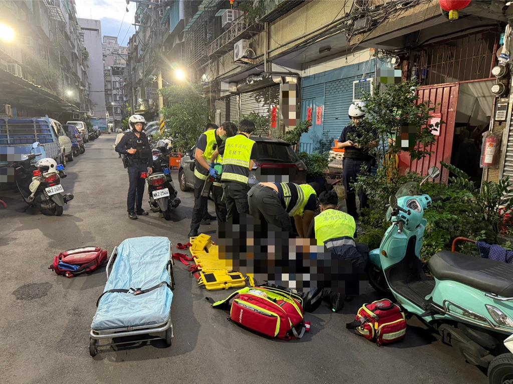 三重男背部大片擦挫傷倒巷內身亡　警調監視器追查真相