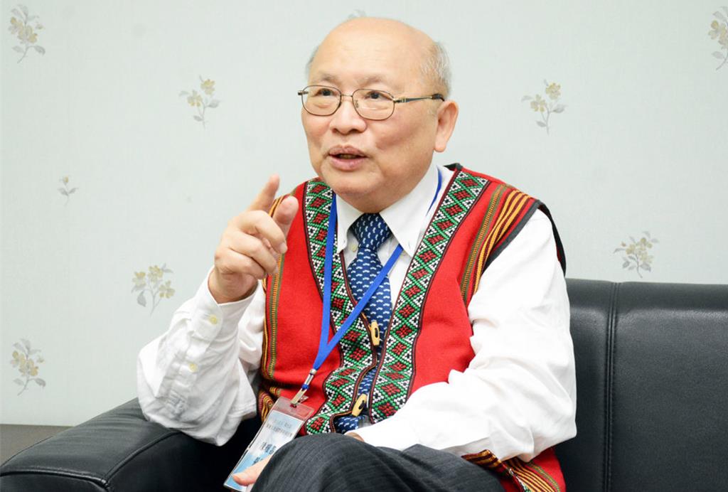 陳耀昌60歲開始寫小說！作品被改編拍成電視劇《斯卡羅》