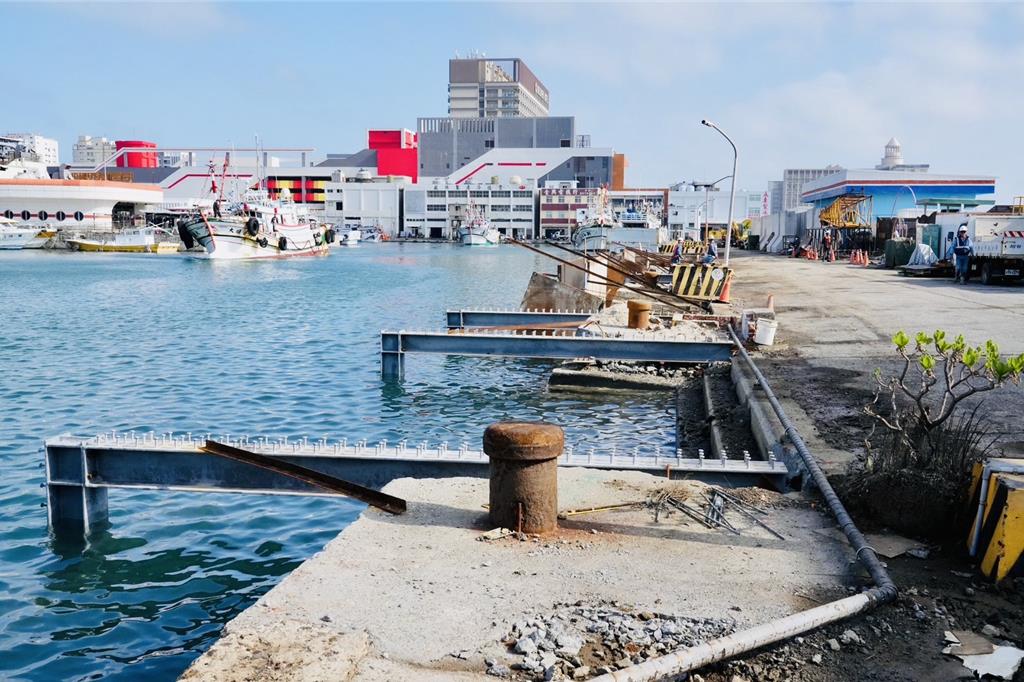 澎湖縣政總質詢首日 議員關切醫療後送黃金時間