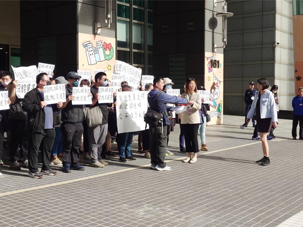 瓦城遷廠引員工抗議！提4大訴求改善補償 集團回應了