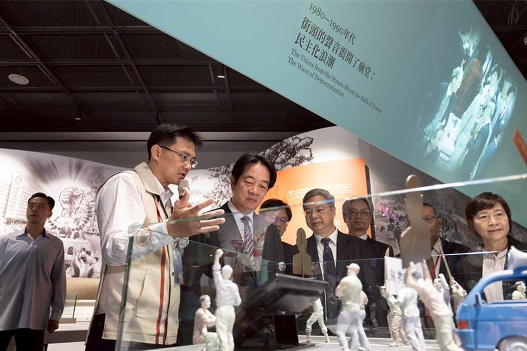 張忠謀文件入列  賴清德：國家檔案館落成啟用象徵資訊透明