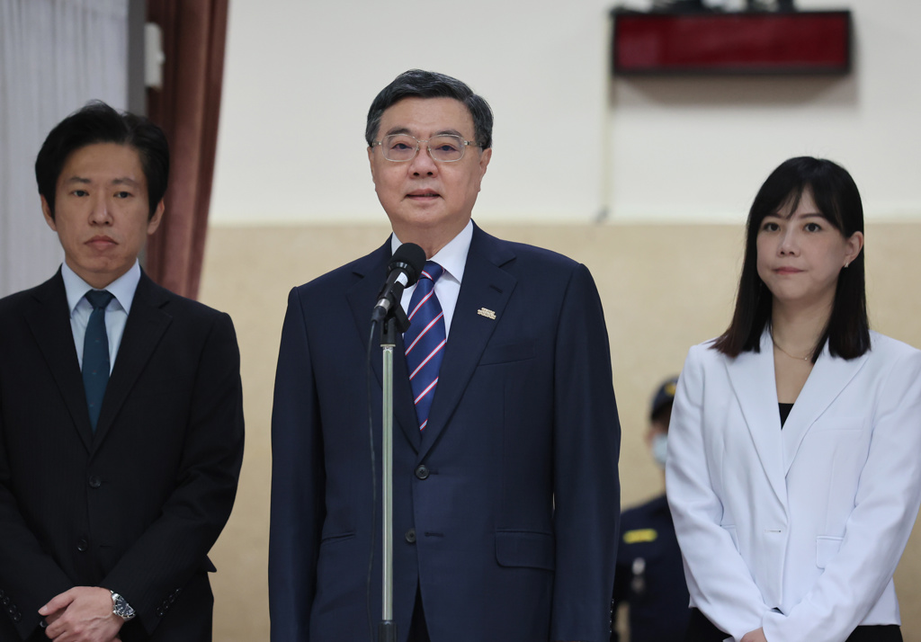 影》卓榮泰嗆「全面迎戰」在野版財劃法！ 轟藍白：抽中央的血