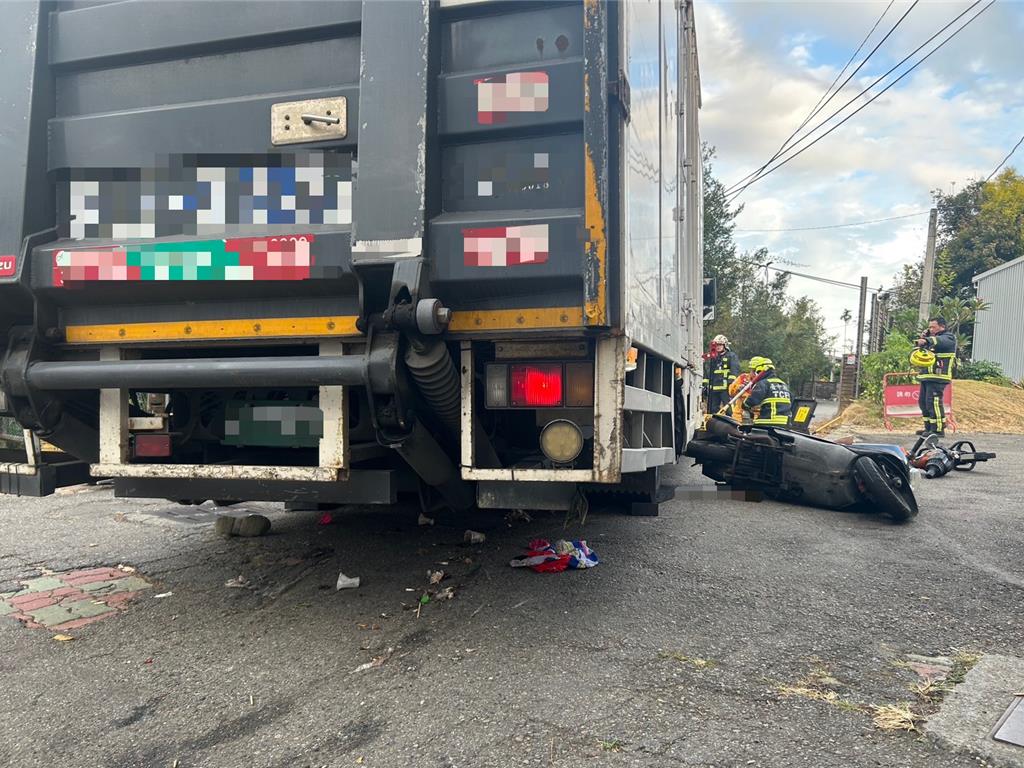 上班途中遇死劫!台中女騎士遭大貨車捲車底亡 同事目睹崩潰