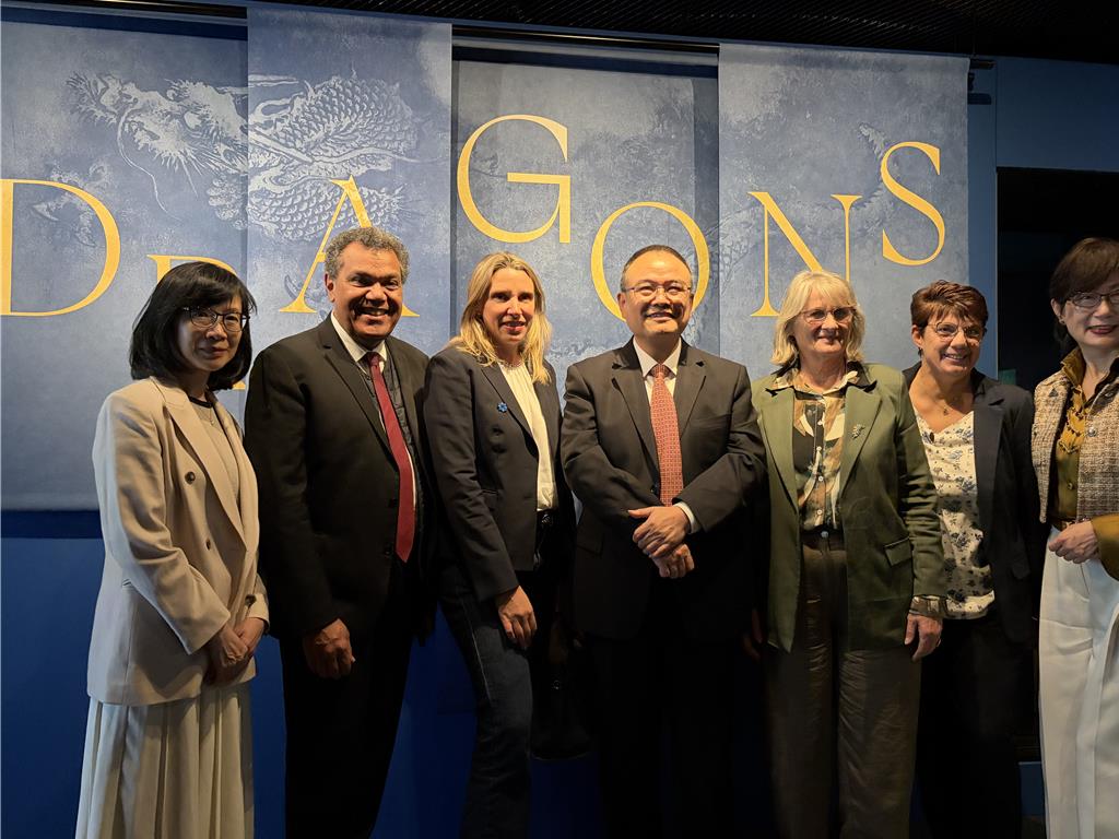 故宮法國「龍」展熱鬧開幕 前進歐洲文化外交再下一城