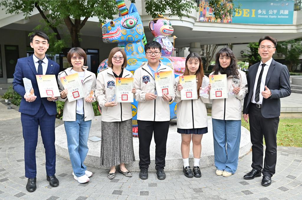 全國技藝競賽明道中學大放異彩 2金手1優勝全員獲獎