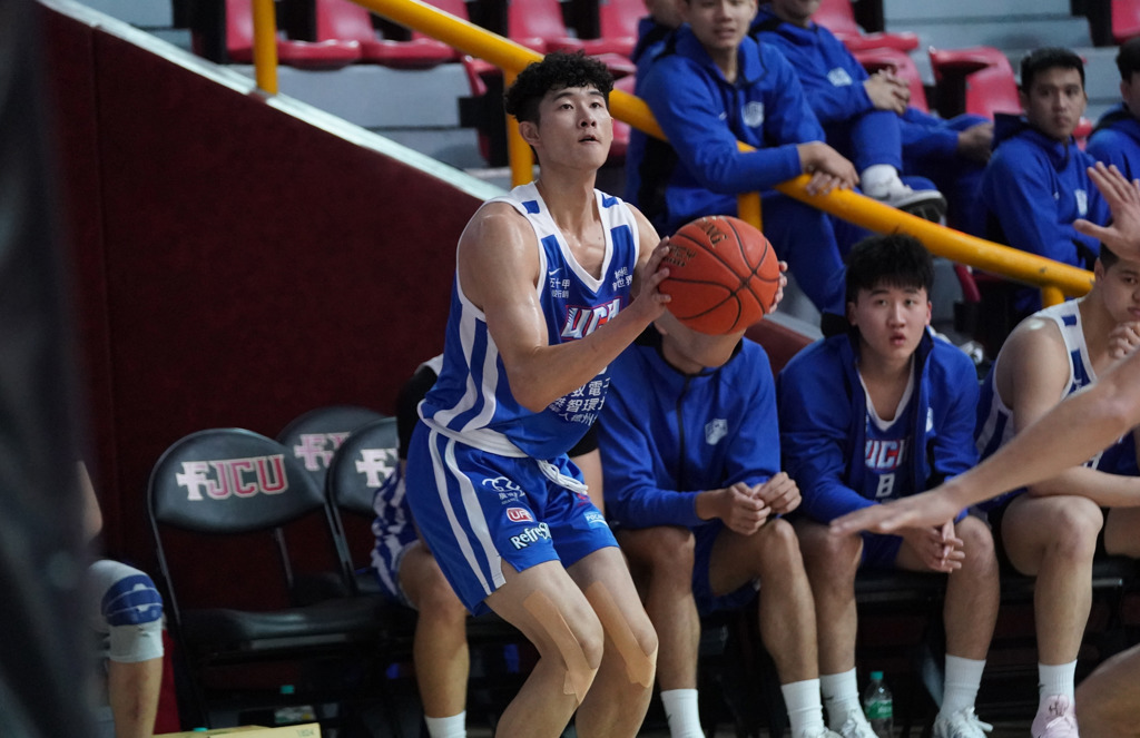 UBA》健行開季4連勝 教頭不滿非主力球員沒把握機會