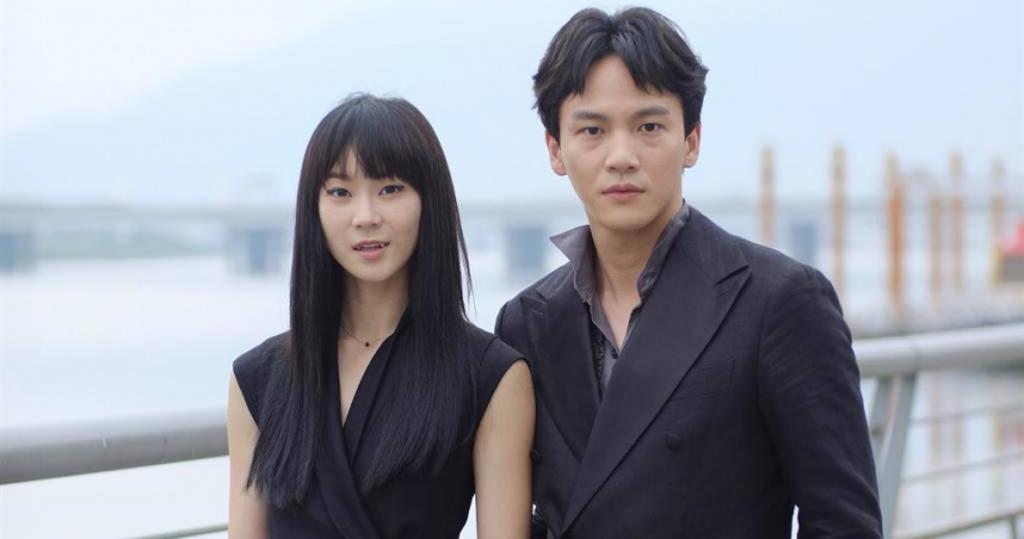 「朋友變情人」鍾瑶跟他一吻定情 曹晏豪分手後閃婚