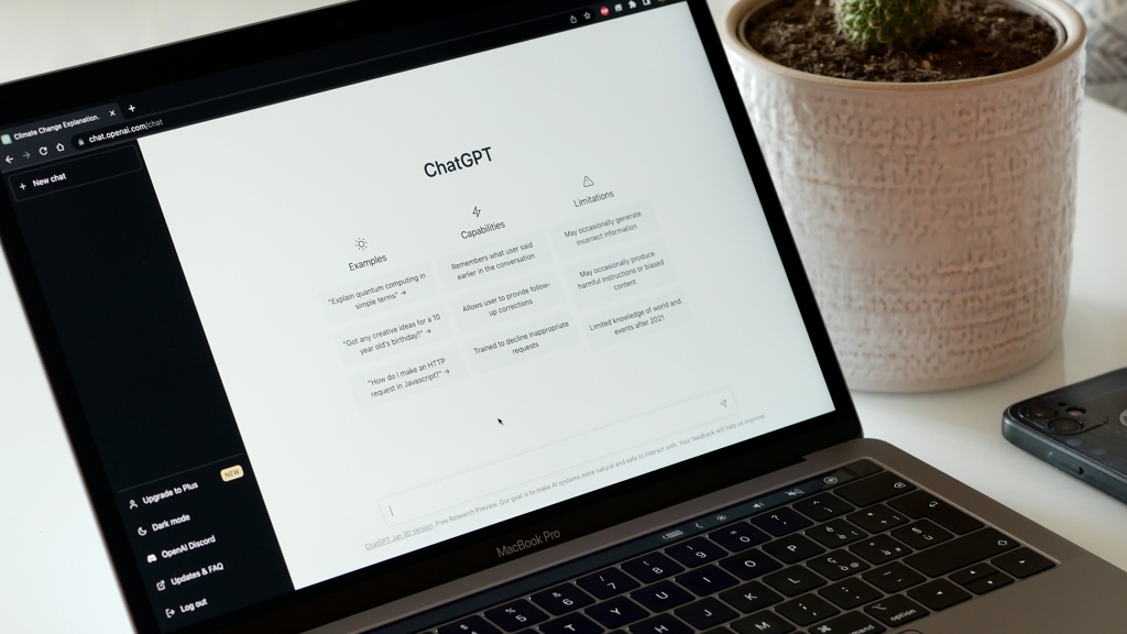 ChatGPT大當機 1組關鍵字秒飆熱搜 全網求救