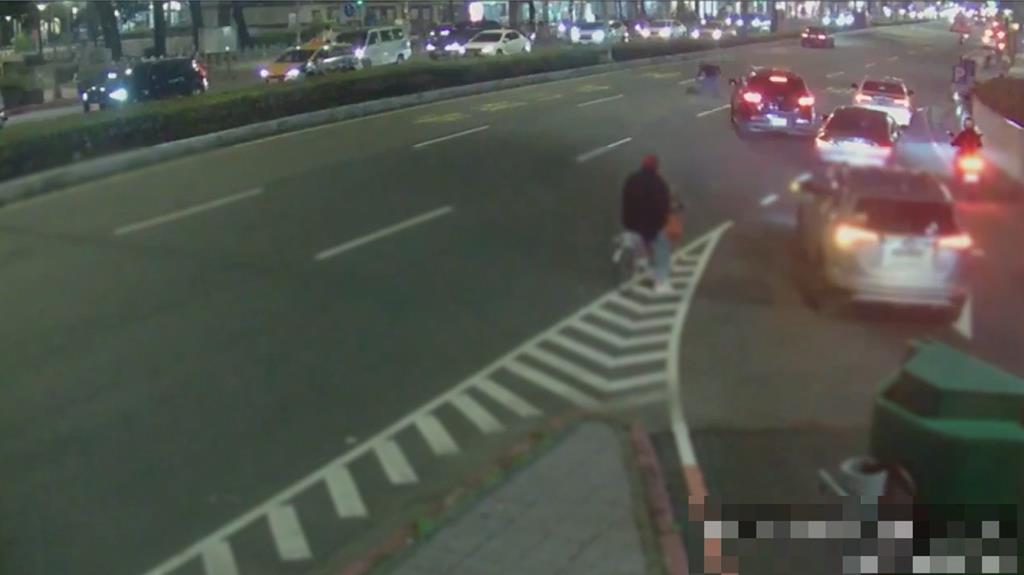 「溜溜球大師」掉背包!內有上萬元寶可夢卡牌 警火速尋回