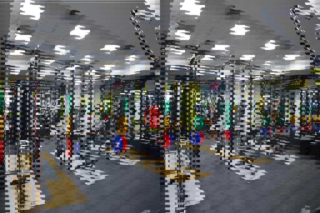 3危險姿勢健身大NG 恐讓肛門爆血管 痔瘡找上門