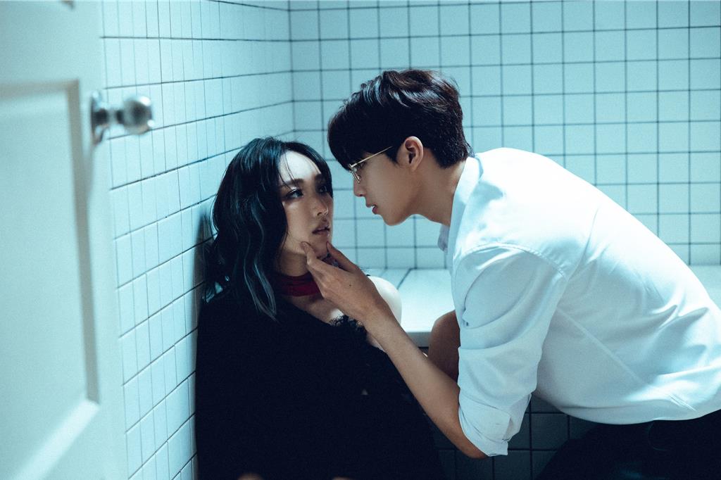 閻奕格竟遇上恐怖情人慘遭綑綁、矇嘴全身發麻：把我逼到極限