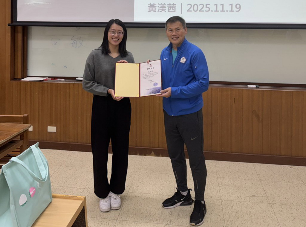 「小美人魚」赴佛光大學演講 黃渼茜分享奧運夢與奮鬥史