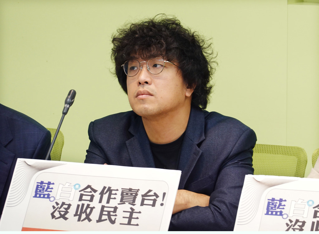 若綠派沈伯洋選北市謝寒冰喊發雞排 蔡正元、老將軍「加碼抖內祭品」