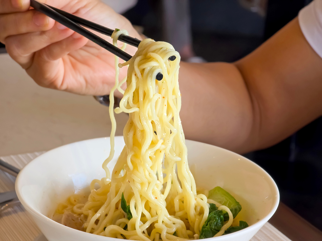 台酒有新勁敵 冬天泡麵首選換它 網讚湯頭完美還原豬肚雞鍋