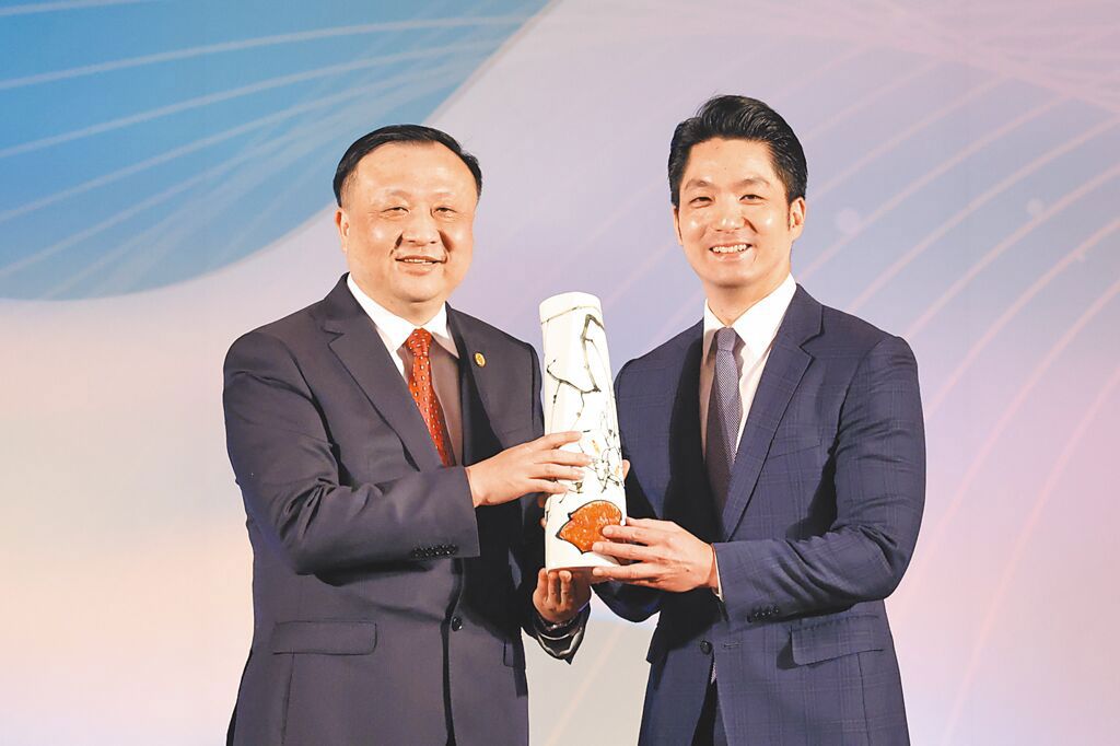 雙城論壇年底登場? 邱垂正曝「已有掌握」:只要申請就准