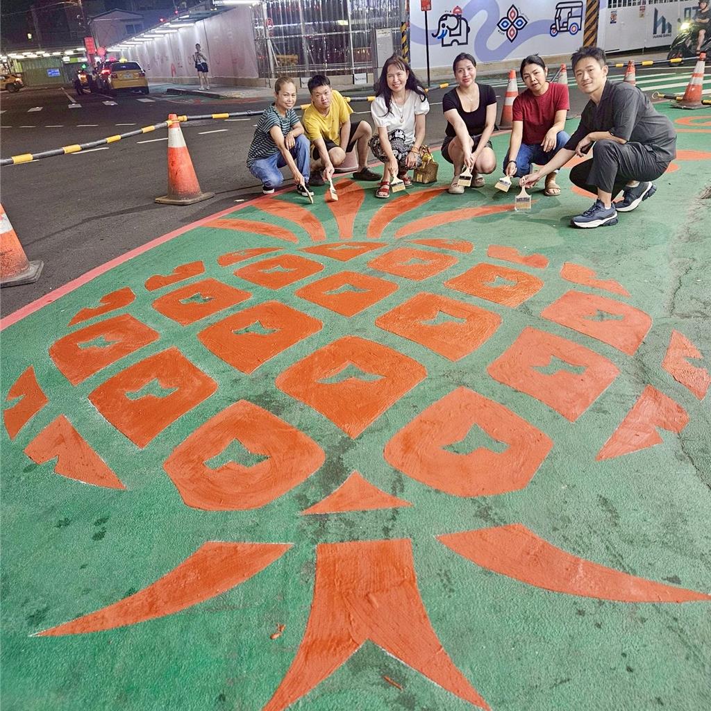 桃園後站大變身！異國風街角藝術為2026台灣設計展暖身