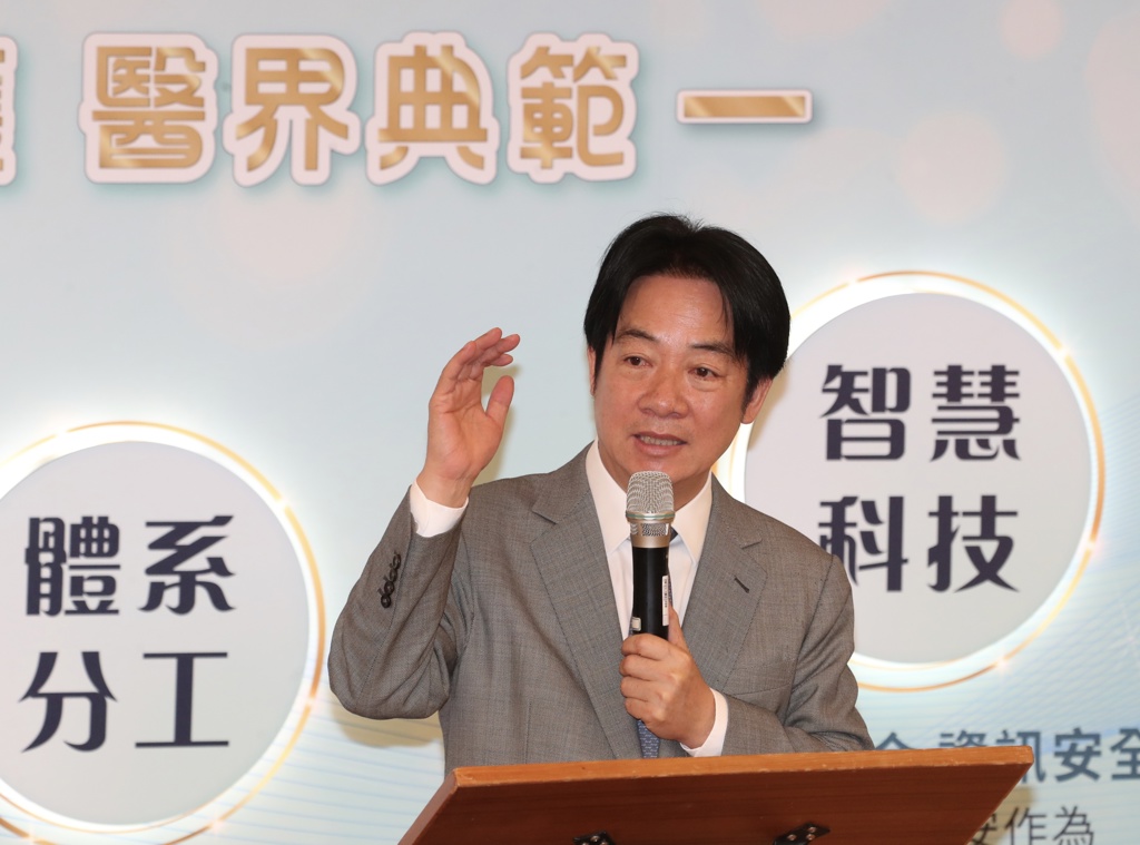 賴政府「2大新政」氣炸一票人 網酸：不是沒錢請手語老師？