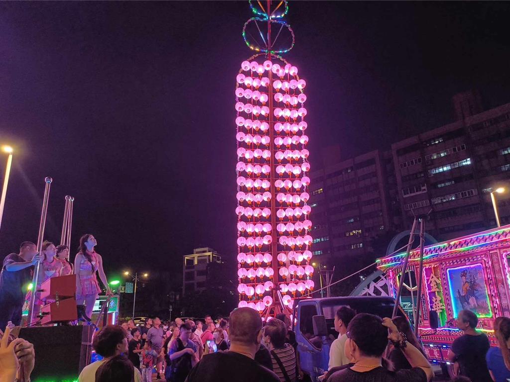 桃園慈護宮放水燈繞境 桃警提醒注意交通疏導