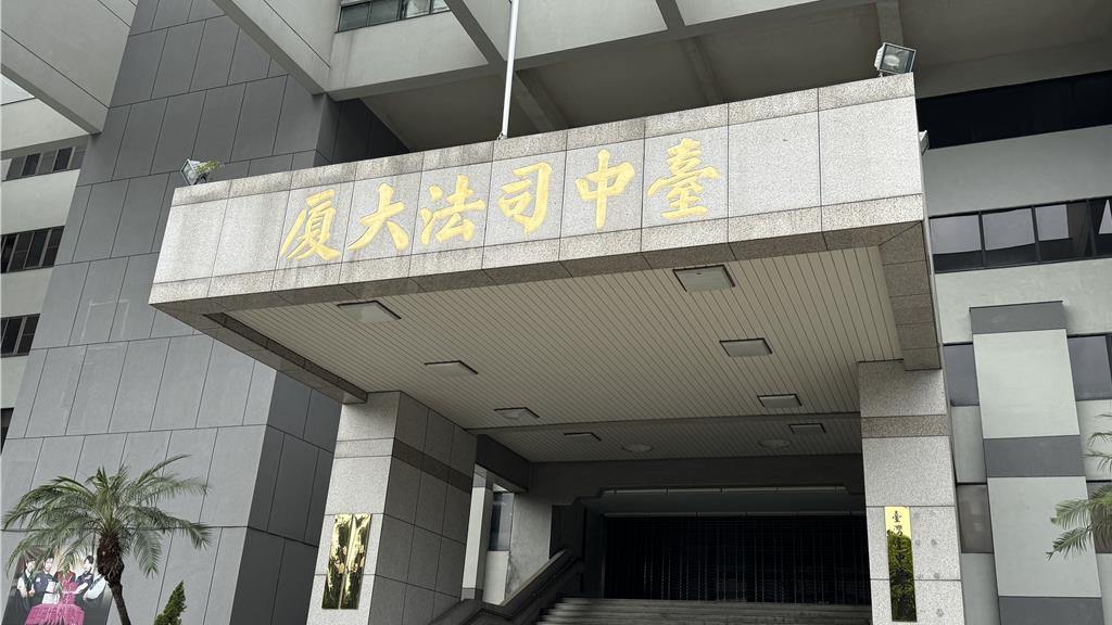 不滿乾嘔聲！海運輪機長船上動手打二管輪 害腦震盪下場曝