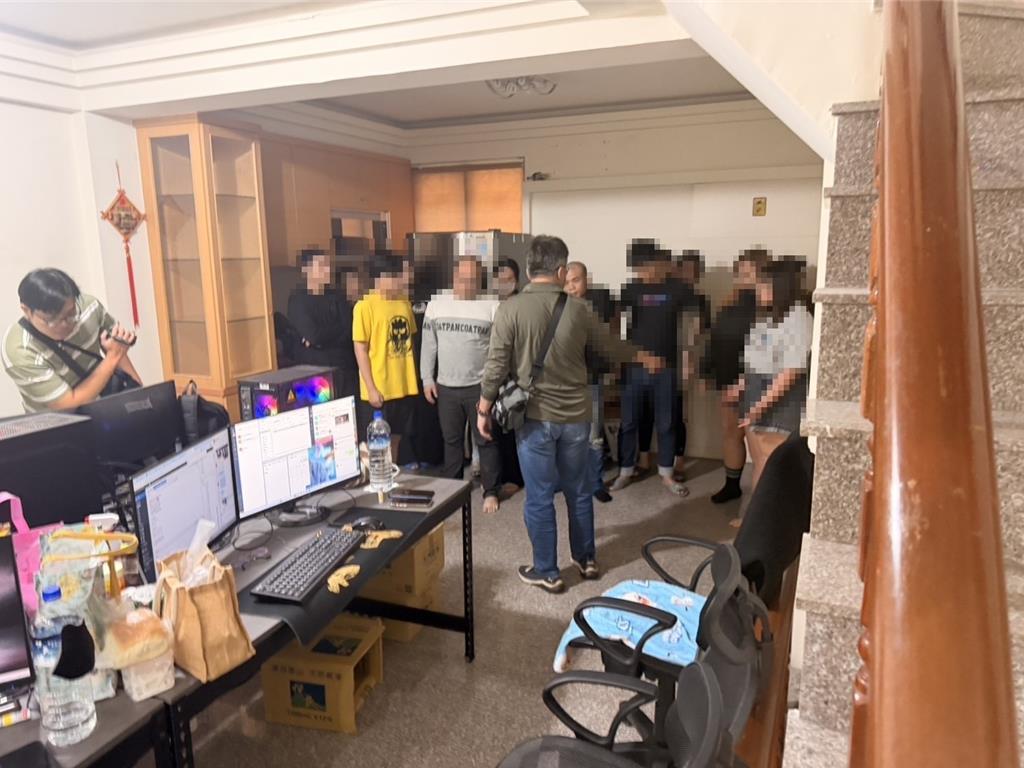 金門掃黃!應召集團海撈逾千萬 警逮14人查扣18萬