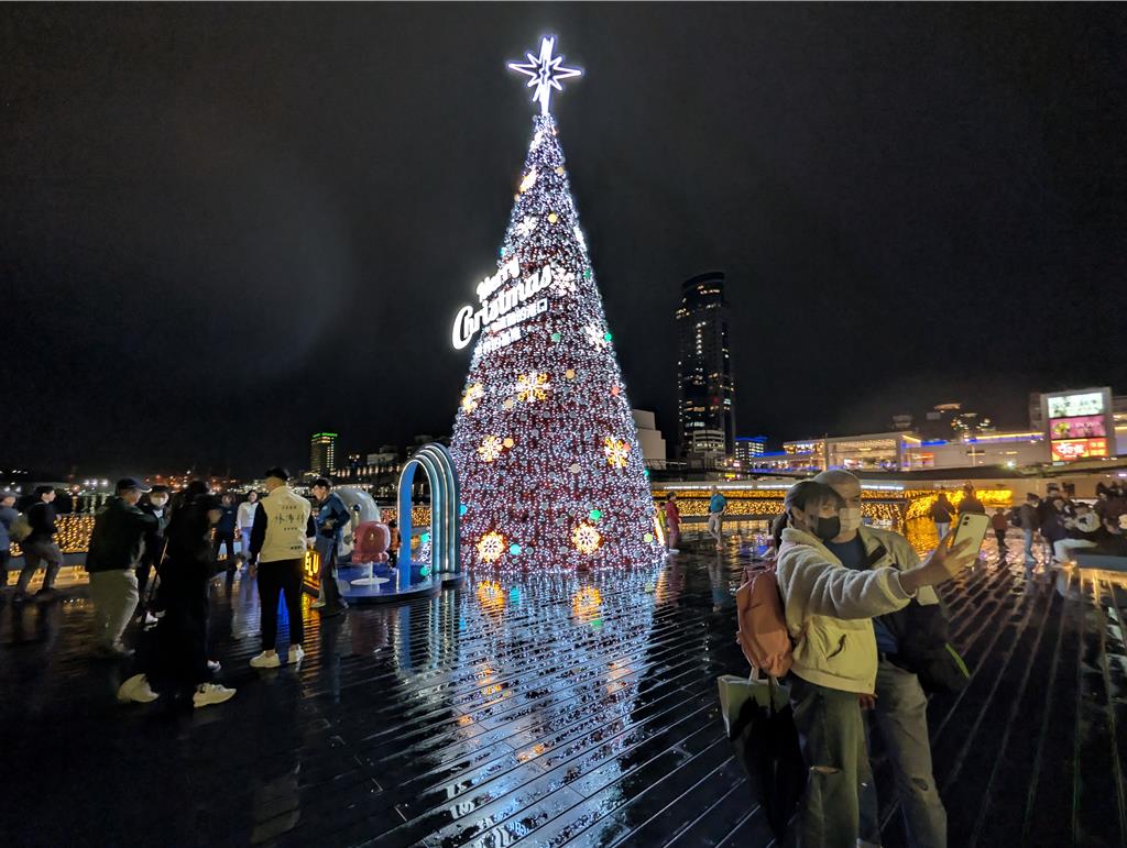 基隆冬季點燈串聯港區及田寮河　「鯊騎馬」吸睛加持