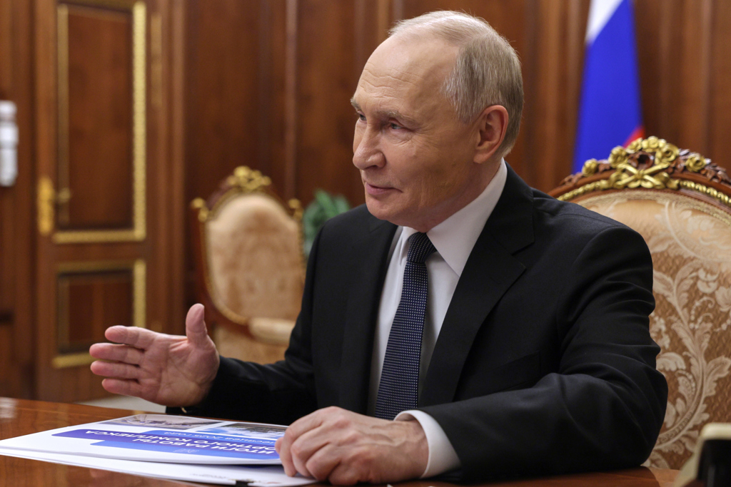 普丁批基輔「坐黃金馬桶」的犯罪集團 為騙軍援掩蓋戰況