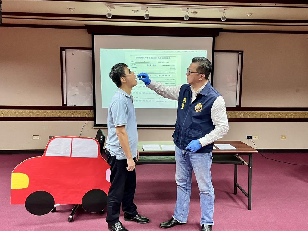 彰警唾液毒品快篩上路 5分鐘讓毒駕無所遁形