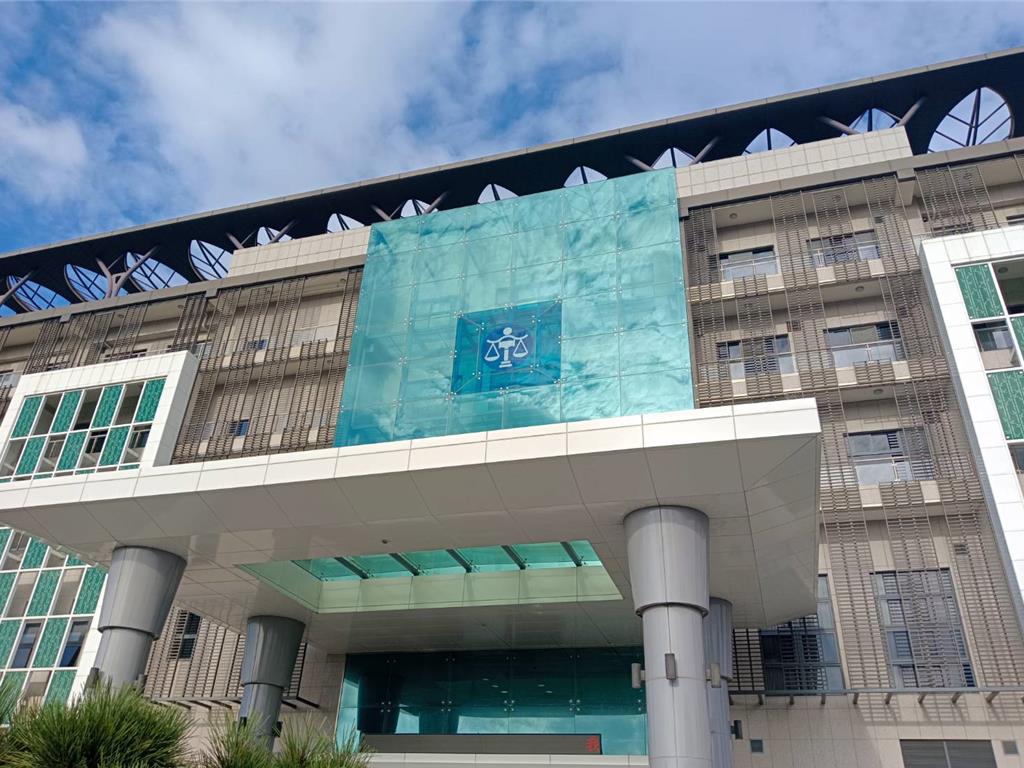 人夫裝單身騙砲 趁女醉倒偷拍下體裸照