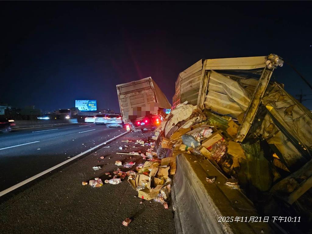 國1大雅段大貨車自撞護欄 乘客拋飛車外釀1死1傷