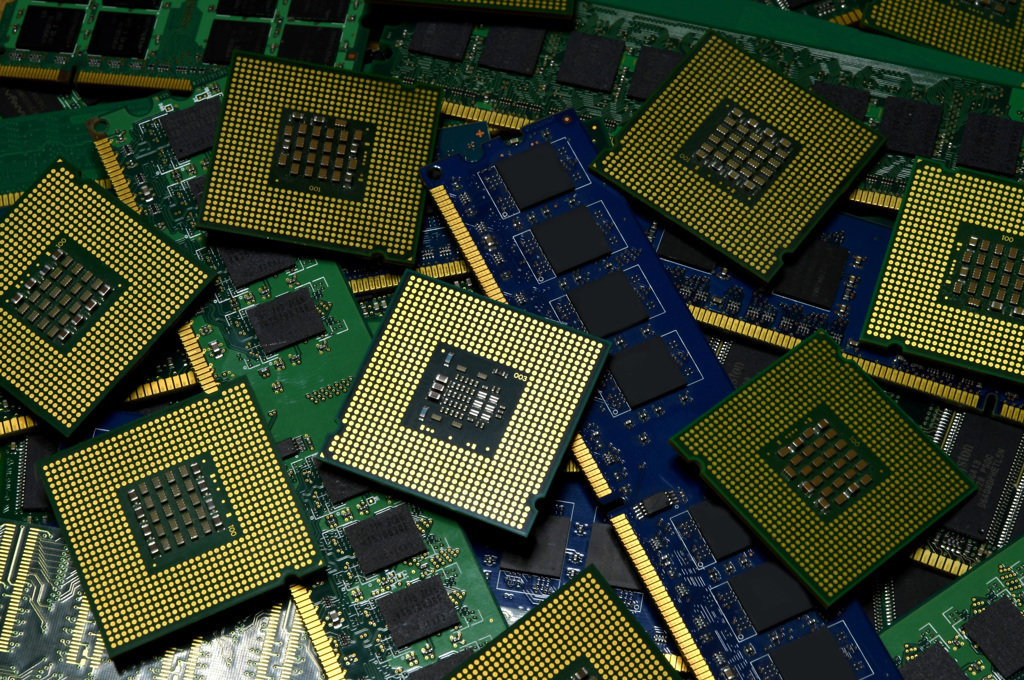 超級周期game over？長鑫存儲DDR4產能殺遍台廠？記憶體2大利空大摩完整評 華邦電4天狂洩22％別慌 外資分析師「3個字」回應了