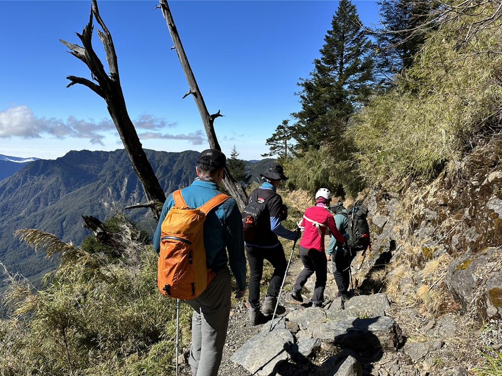 迷途險凍死！登山客致謝救難隊 消防示警：登山前做風險評估