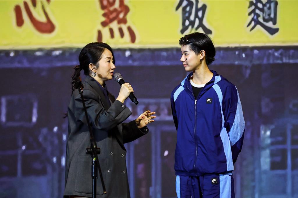 台北大巨蛋也有TWICE!陶晶瑩帶女兒開心朝聖偶像「永不退的記憶」