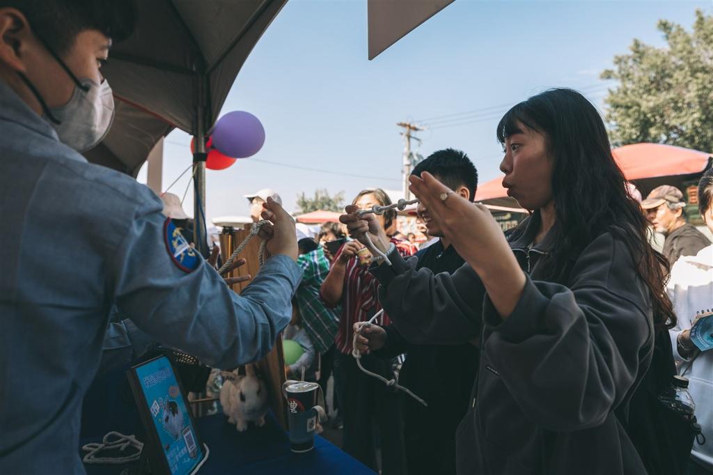 【海軍國防知性之旅】學子體驗繩結實作