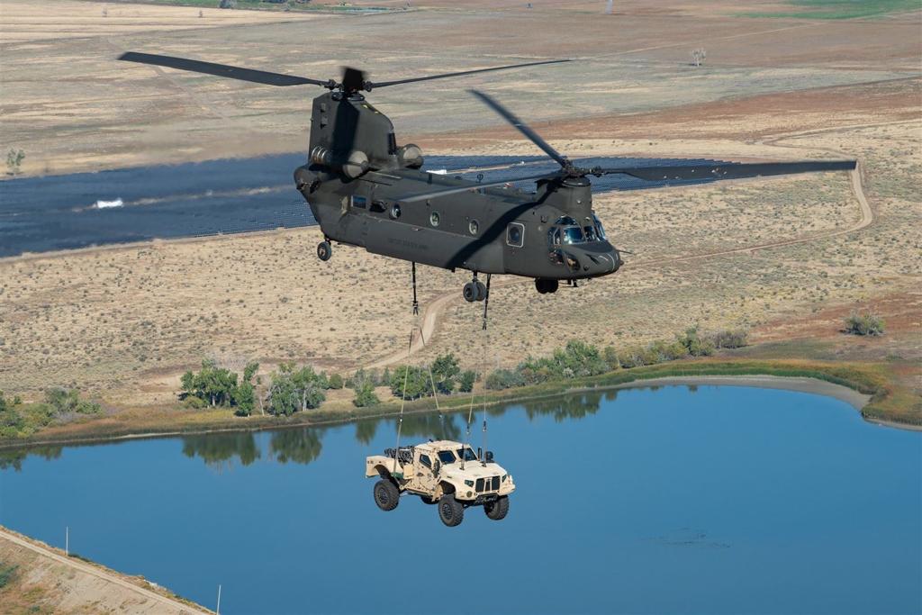 波音獲新合約 維修德CH-47F BlockII