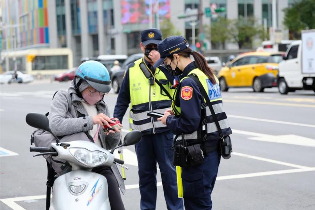 資深刑警想延役卻被迫降級重算分？ 北市「防逃機制」引爆不平爭議