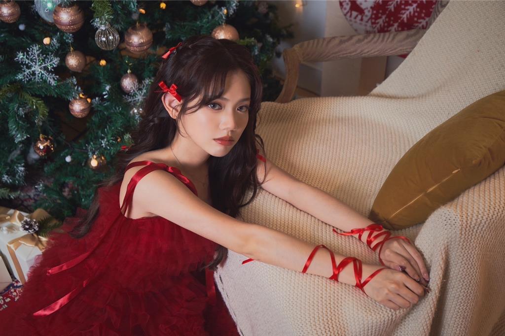 「最美星二代」黃于庭有明星臉 王彩樺曝選婿條件