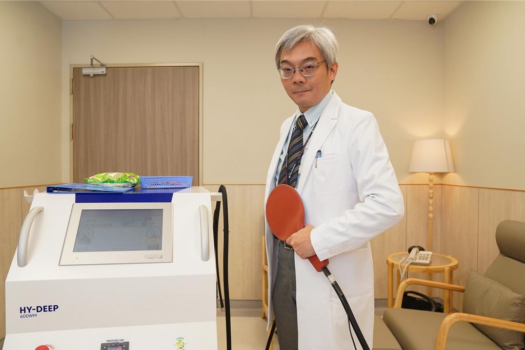 痛到不能碰！7旬翁攝護腺癌靠「熱治療」 奇蹟擺脫嗎啡