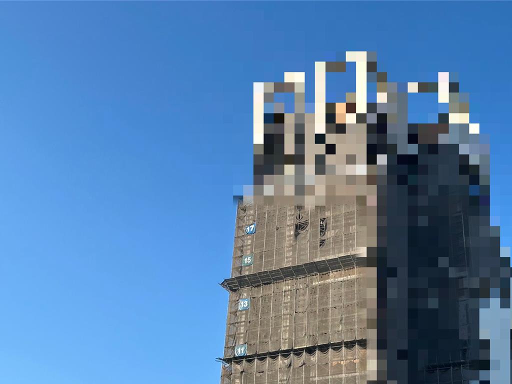 11樓清運廢棄物直墜2樓平台 男子搶救12小時傷重不治