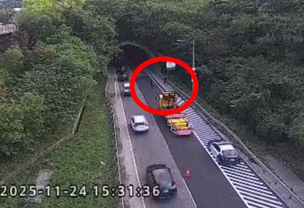 快訊》台64觀音山隧道緊急封閉　抓捕「三隻小豬」釀車流回堵