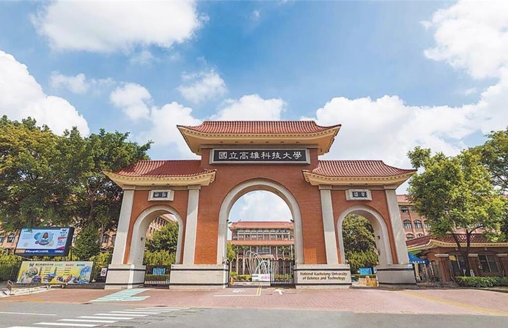 高科大學生餐廳天花板突崩塌！校方拉封鎖線：無學生受傷