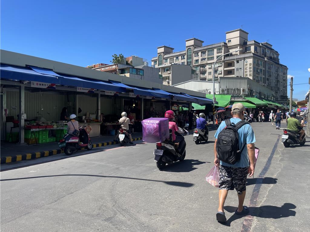 忠貞市場龍平路交管措施引地方不滿 經發局暫緩實施