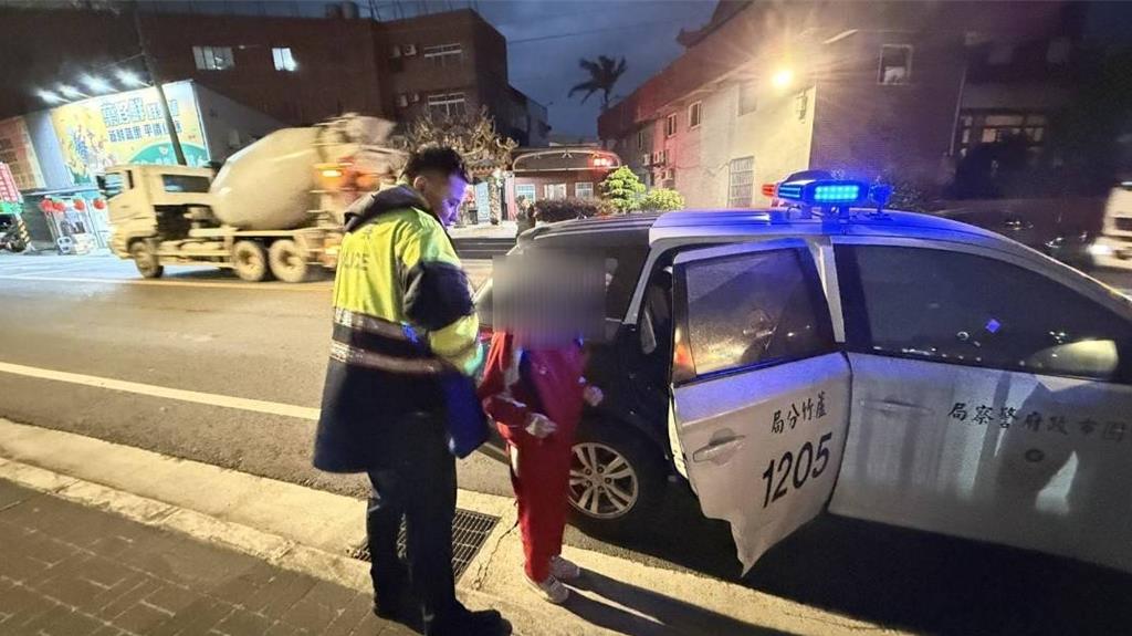 少女搭錯車 冰冷街頭迷途 蘆竹警火速尋回暖心護送