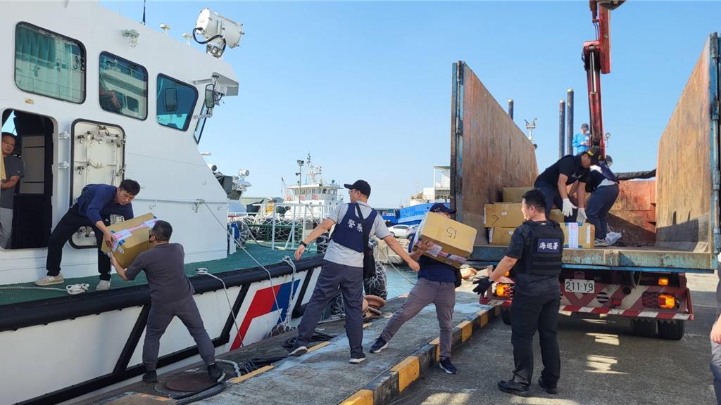 澎湖查獲K他命946公斤　艦艇跨海運押至高雄銷燬
