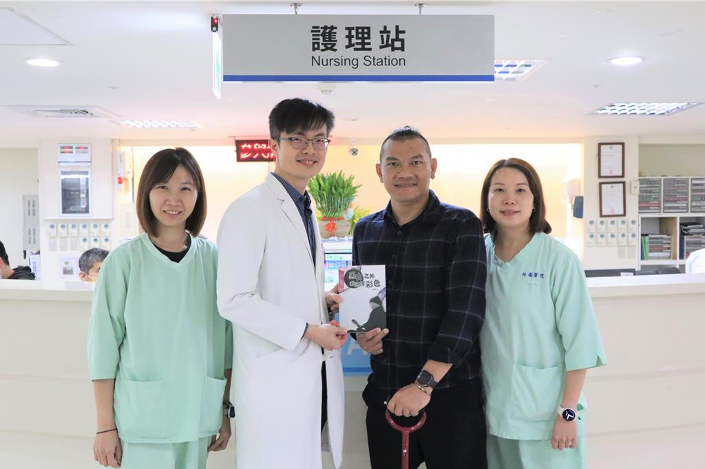 42歲腎友勇敢面對挑戰 將經驗寫成書籍出版