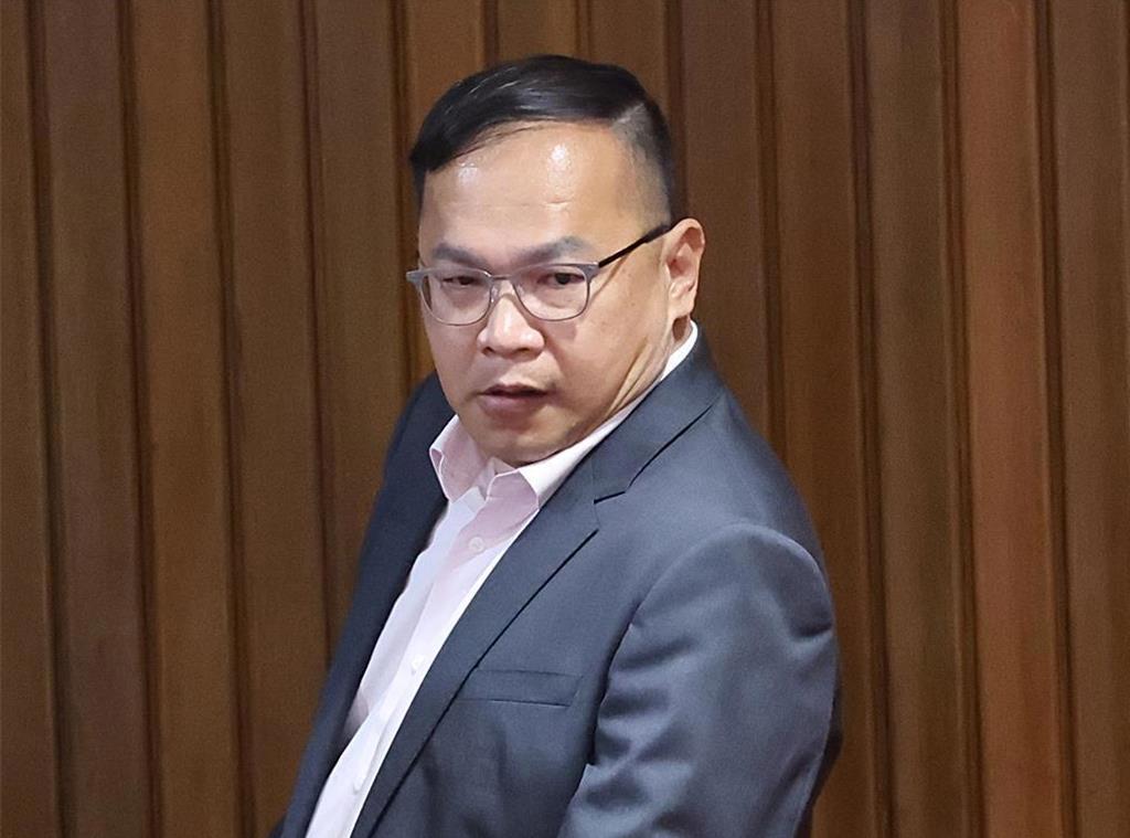 王義川自稱台灣國立委   藍前發言人嗆：應辭中華民國立委