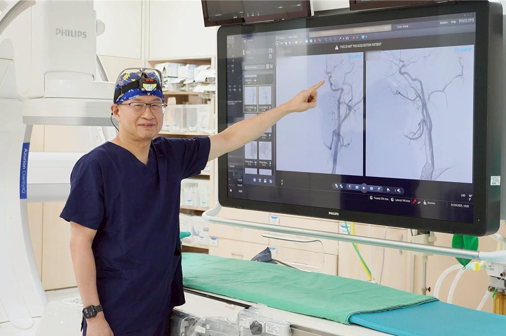 14歲少年突暈倒!7cm心臟黏液瘤害中風 醫10分鐘取出血栓救大腦