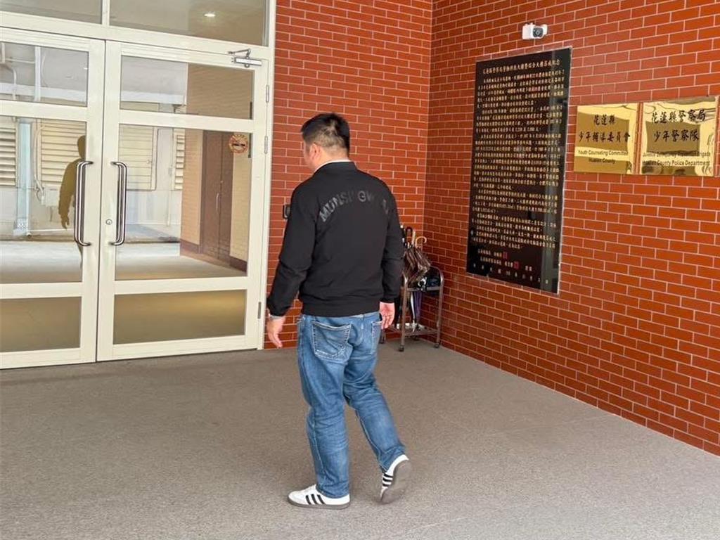 未被通知座談會爆衝突   張峻遭傅崐萁提告今警局做筆錄