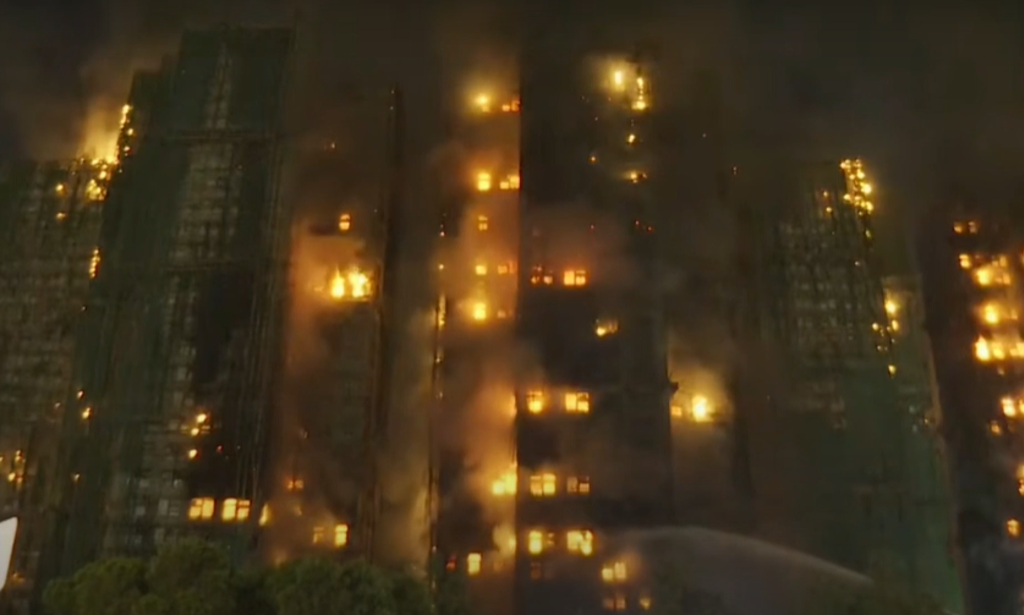 香港惡火》起火點曝光！10分鐘竄燒整棟樓 目擊者急通報