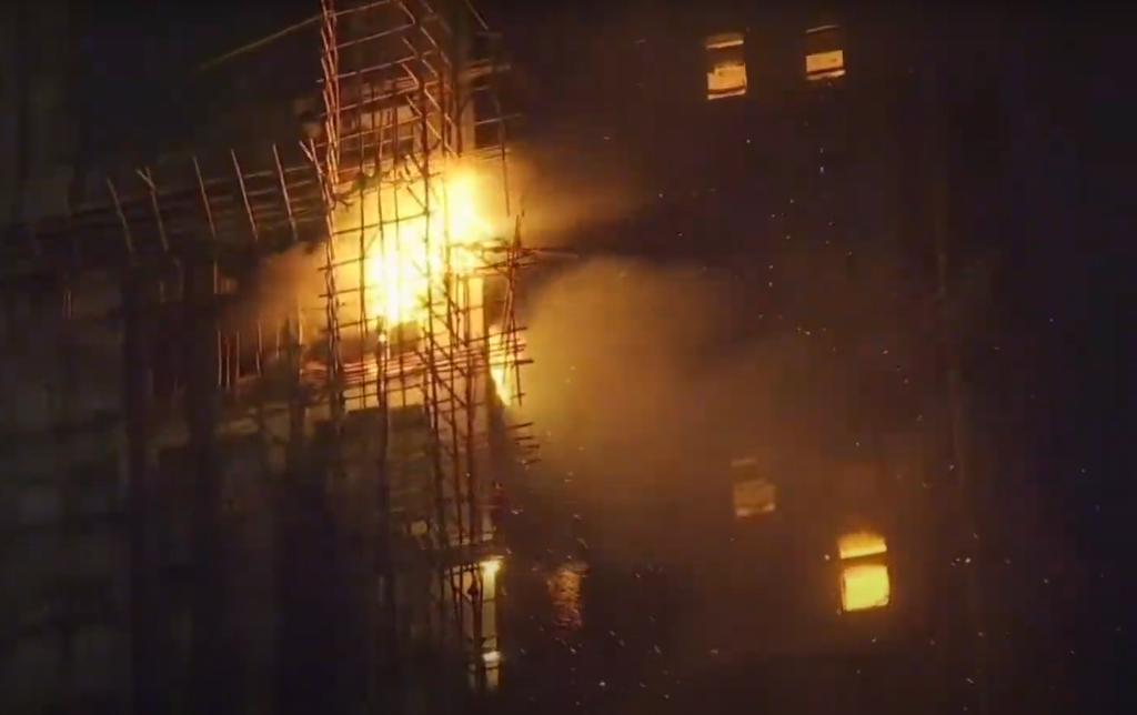 香港惡火》17年最慘！宏福苑深夜狂燒不止 深圳消防跨境馳援